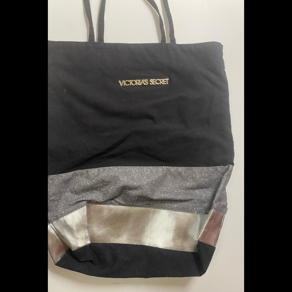 VICTORIA SECRET WOMENS TOTE BAG NWOT